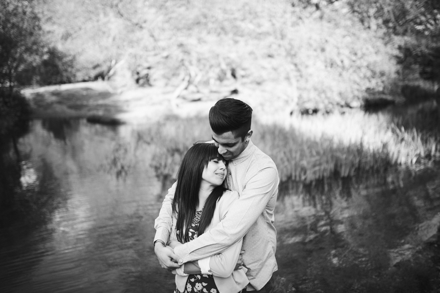 Virginia-Waters-Surrey-Wedding-Photographer-Leatesh-and-Caroline-Engagement-Session-Photography-By-Vicki018